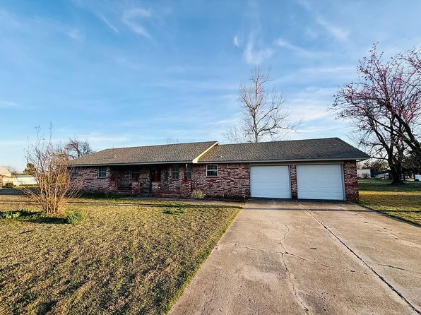 1724 Elmwood Ln, Newcastle, OK 73065