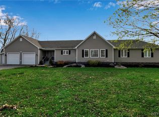 1351 Girdle Rd, Elma, NY 14059