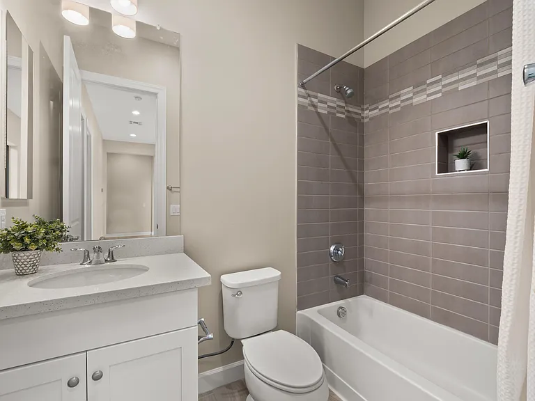 3882 E Andalusia Ave — Photo 13