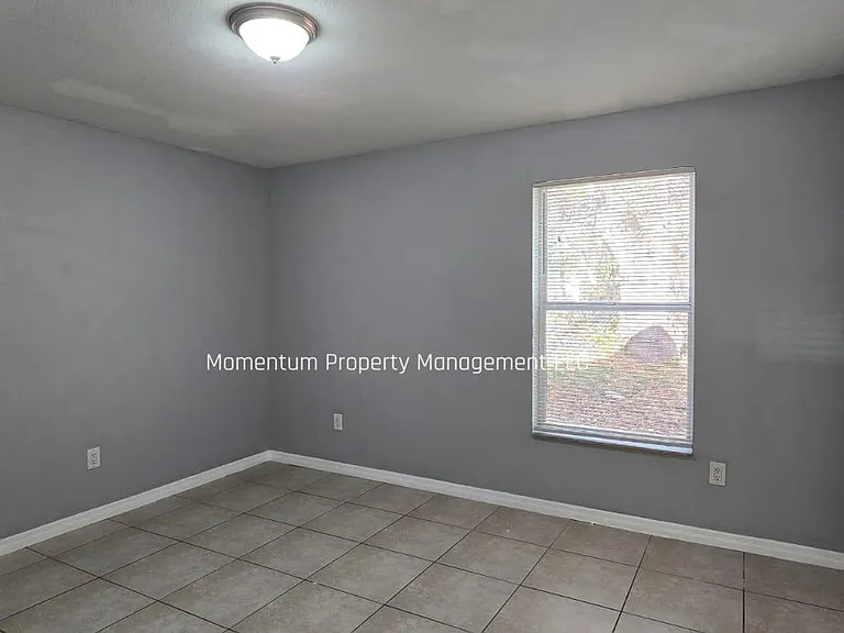 1708 E Genesee St — Photo 7