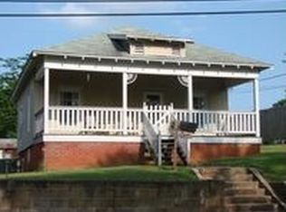 65 13th St SE, Hickory, NC 28602