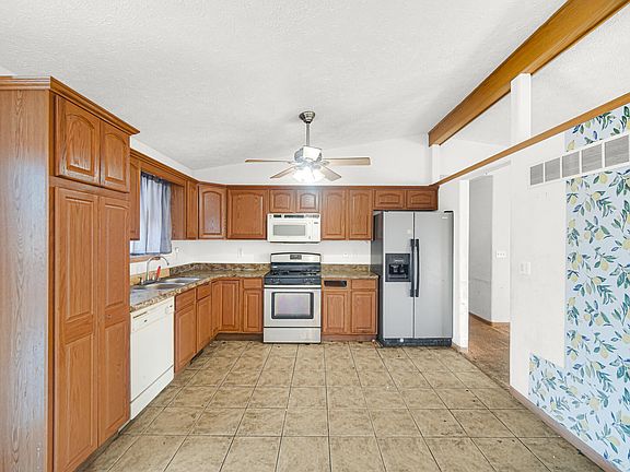 5th image of 7396 Kestrel St