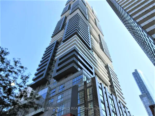 7 Grenville St, Toronto, ON