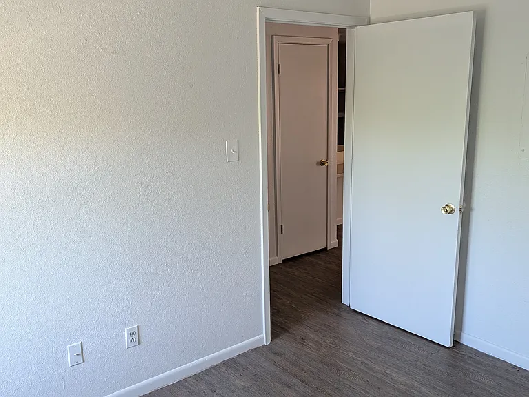 1703 S Washington St #A — Photo 12