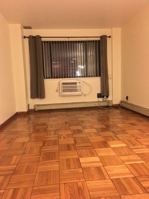 2nd image of 4340 Katonah Ave #2
