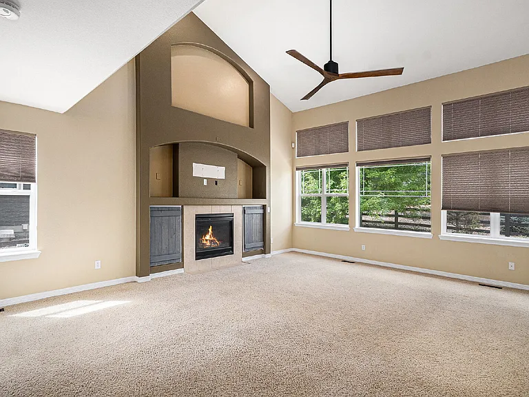 8699 S Addison Way — Photo 6