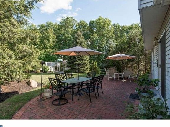3rd image of 120 Scarlet Oak Dr