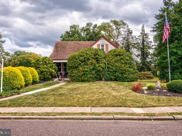 910 Church St, Royersford, PA 19468