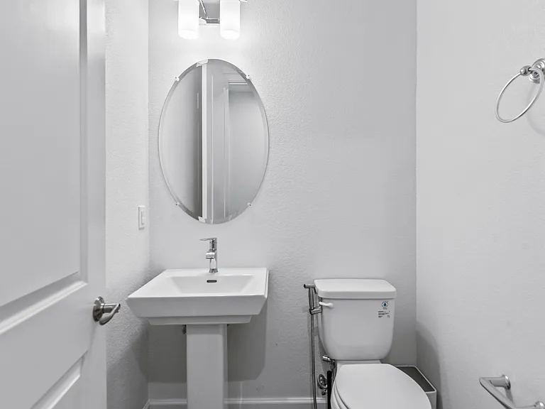 1744 Pedrozzi Cmn — Photo 17