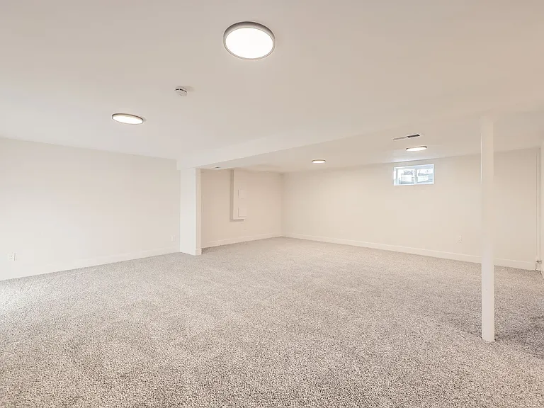 105 Kohl St — Photo 18