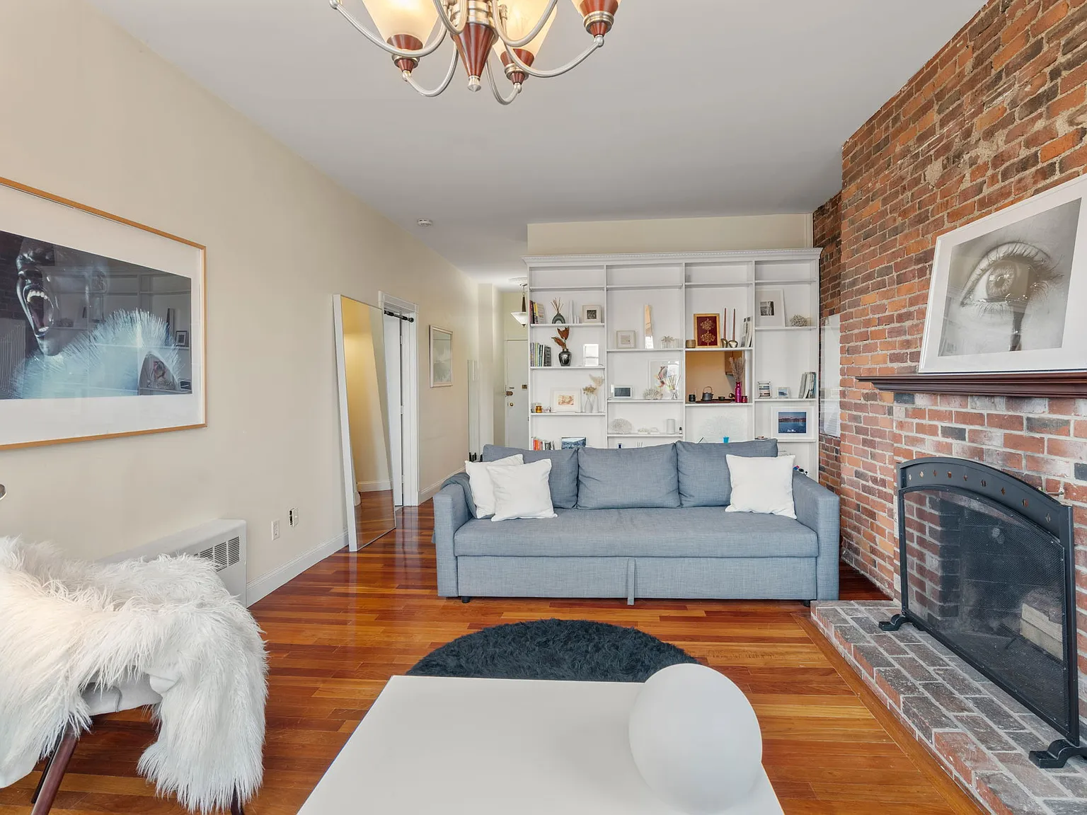 1 bed, 555 sqft, $3,300 — Photo 4