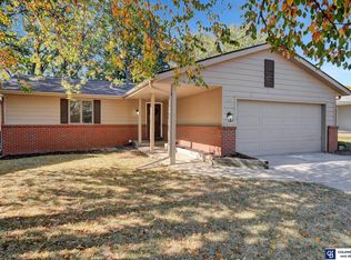 631 N 86th St, Lincoln, NE 68505