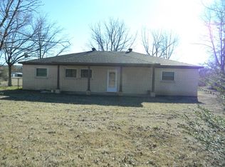 27 E Gum Log Rd, Russellville, AR 72802