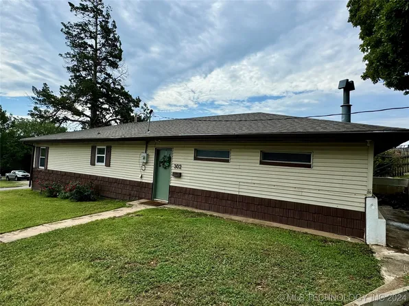 302 W Oak St, Drumright, OK 74030