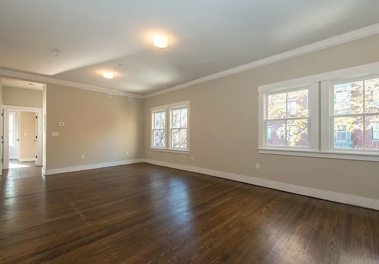 25 Grant St #1 — Photo 4