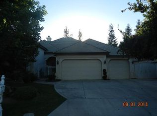7443 N Belvedere Ave, Fresno, CA