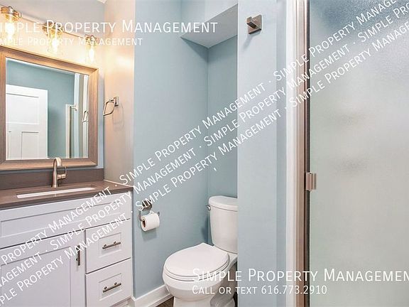 5th image of 228 Cummings Ave NW