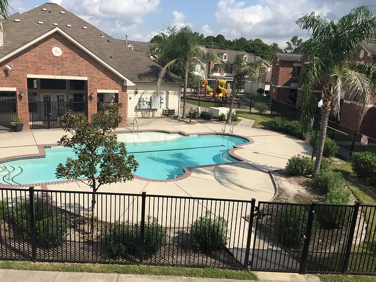 Atascocita Pines — Photo 5