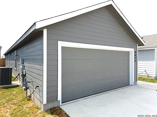 4 bed, 2.0 bath, 1386 sqft, $1,495 — Photo 2