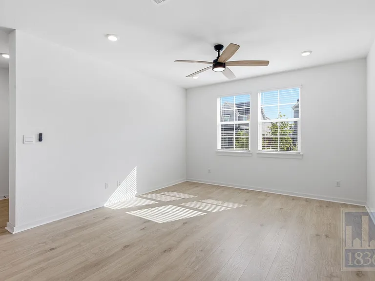 2519 Rose Archer Ln — Photo 10