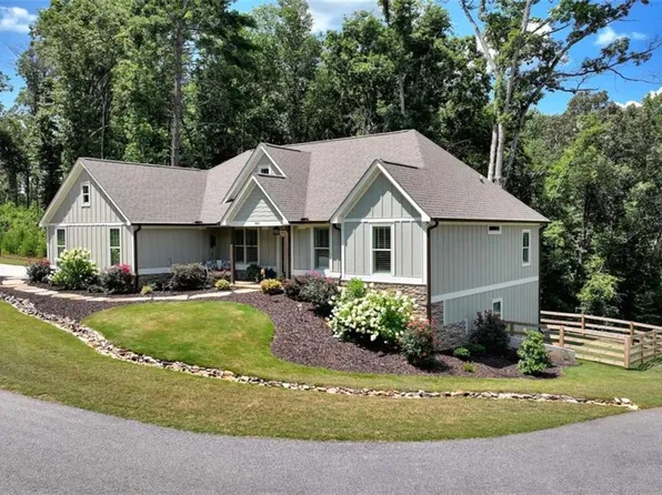 989 Yonah Lake Dr, Sautee Nacoochee, GA 30571