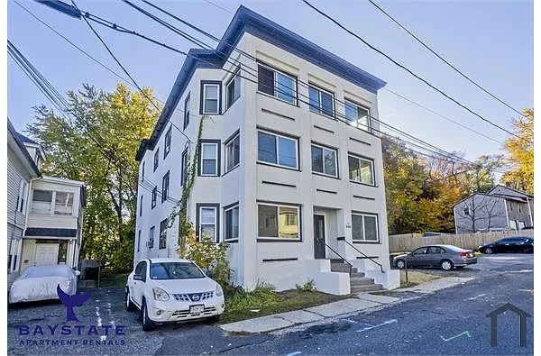 Building Photo - 31 Rose St #1