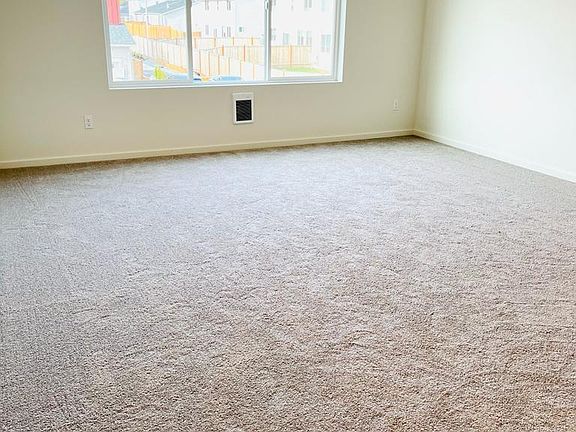 5th image of 8406 55th Pl NE