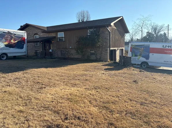 2802 Saint Lawrence Rd, Chattanooga, TN 37421