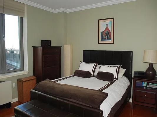 Sold by Sotheby's International Realty | media 3