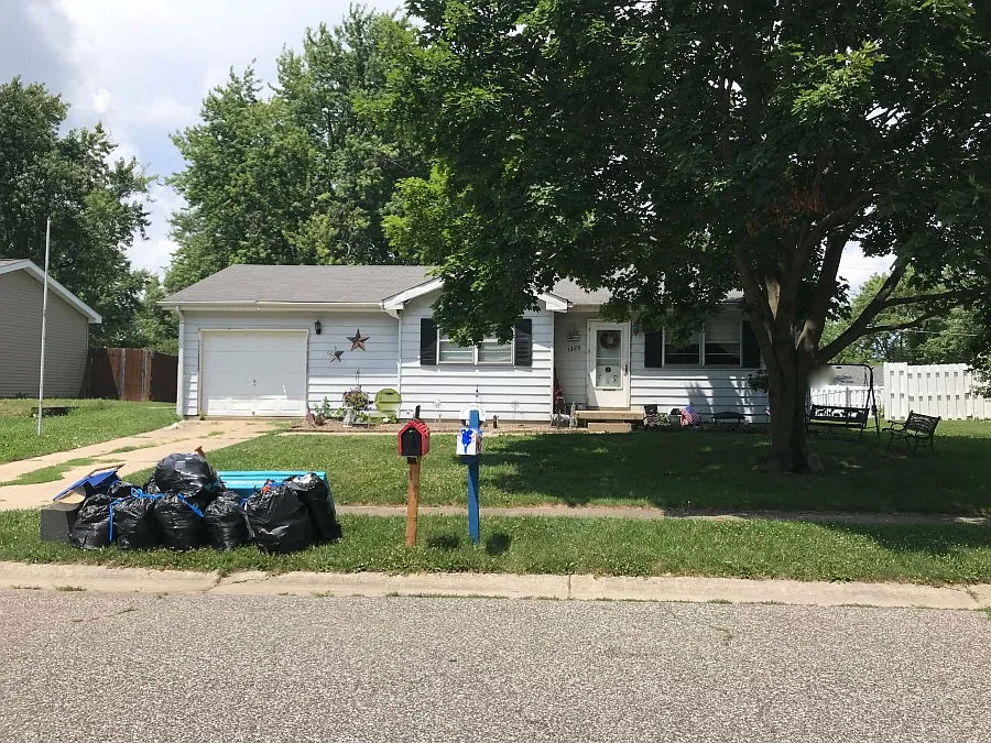 1320 Helena Dr photo 1