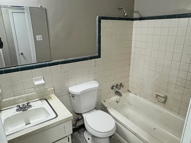 4748 Scottsdale Ave — Photo 13