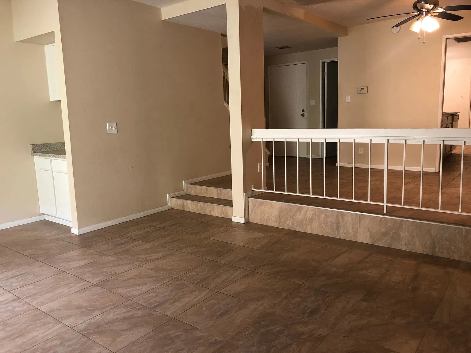 470 Ranch View Circle — Photo 3