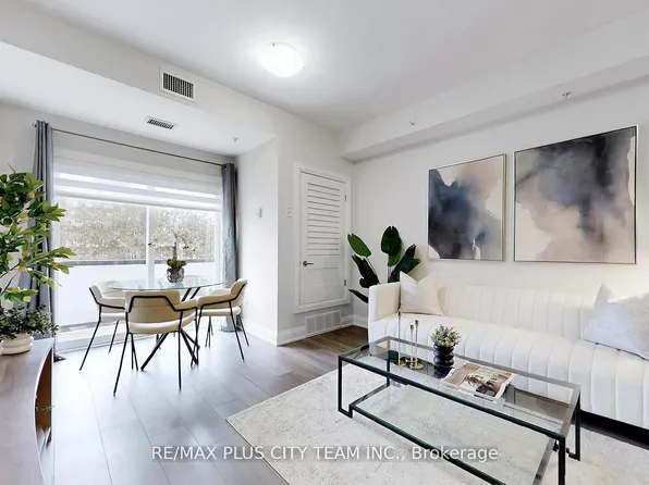 481 Rupert Ave #120, Whitchurch Stouffville, ON L4A 1Y7