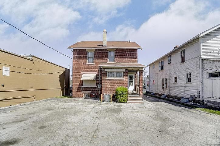 2nd image of 2961 Sullivant Ave