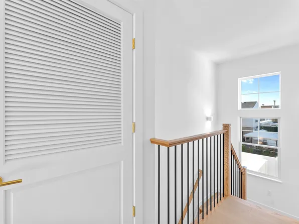 6717 Madison Street image 17 of 28