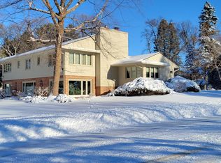 315 21st St SW, Austin, MN 55912