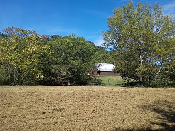 1655 Hurricane Creek Rd, Lawrenceburg, TN 38464