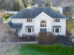 7 Neva Ct, Suffern, NY 10901