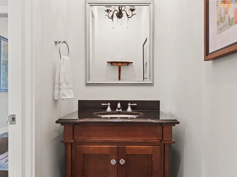 1044 Village Oaks Ln — Photo 30