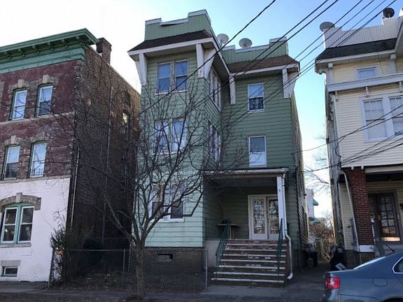 4th image of 26A Lindsley Ave