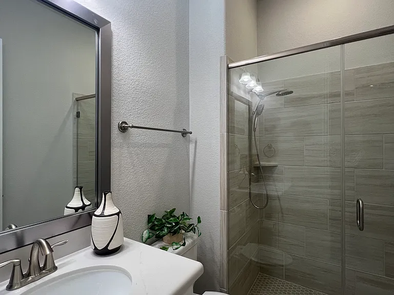 8137 Maybury — Photo 22