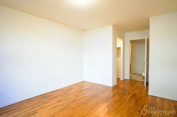 Rented by City Connections Realty | media 25