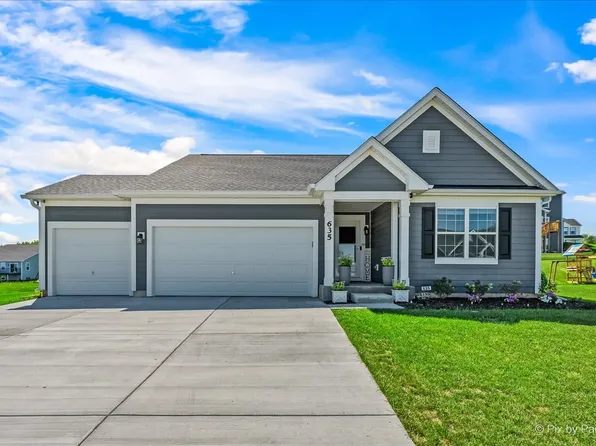 635 Cloverleaf Dr, Marengo, IL 60152