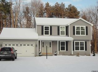4 Farm View Dr, Castleton, NY 12033