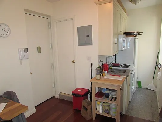 Rented by Majesty Management | media 35