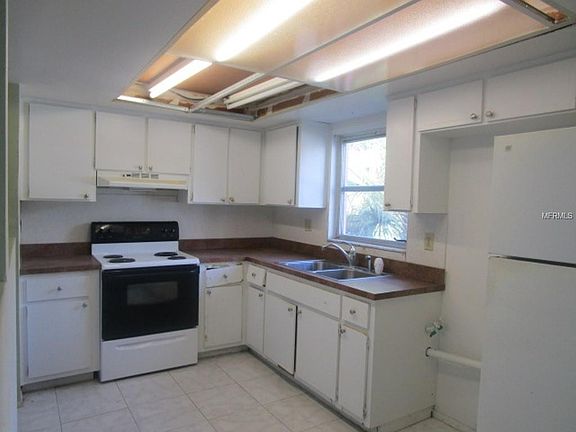5th image of 5051 75th Ave N APT 7