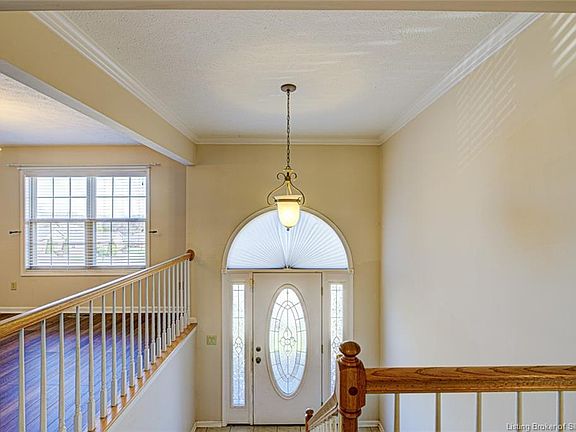 3rd image of 3026 Barrington Ct