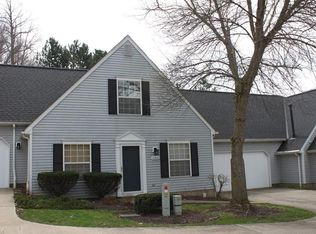 10470 White Ash Trl, Twinsburg, OH 44087