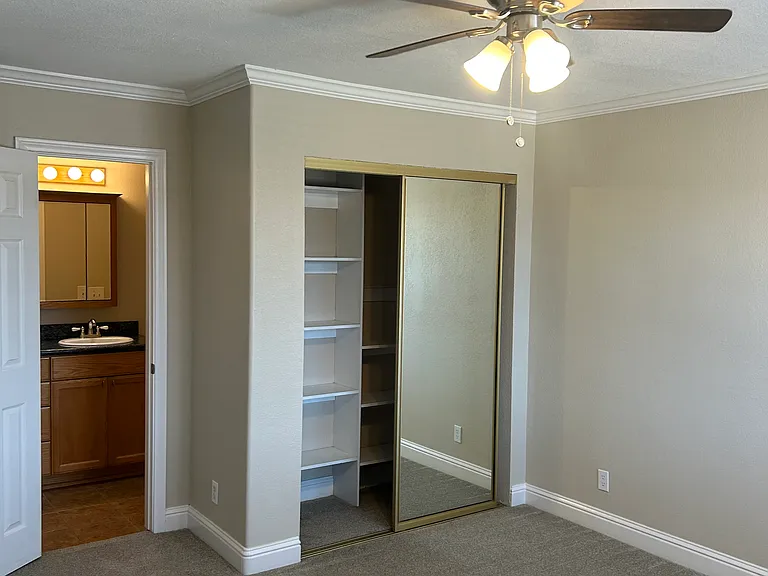 1288 Holly Ave — Photo 19
