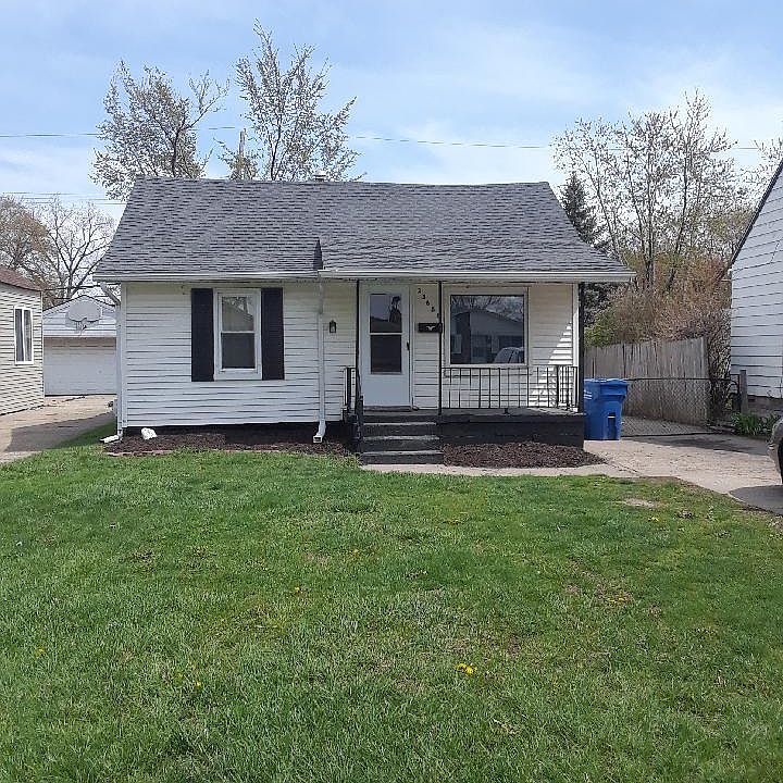 1st image of 23688 Willard Ave